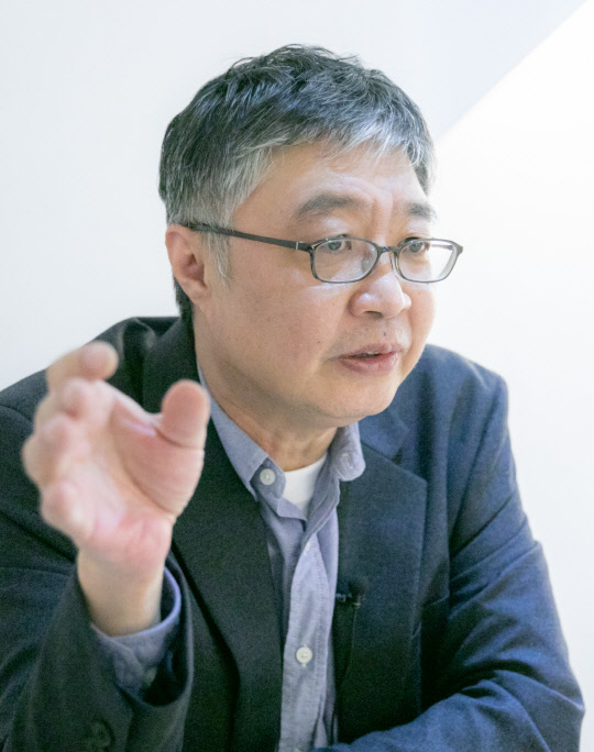 우석훈 성결대 교수 고견 인터뷰. 박동욱기자 fufus@